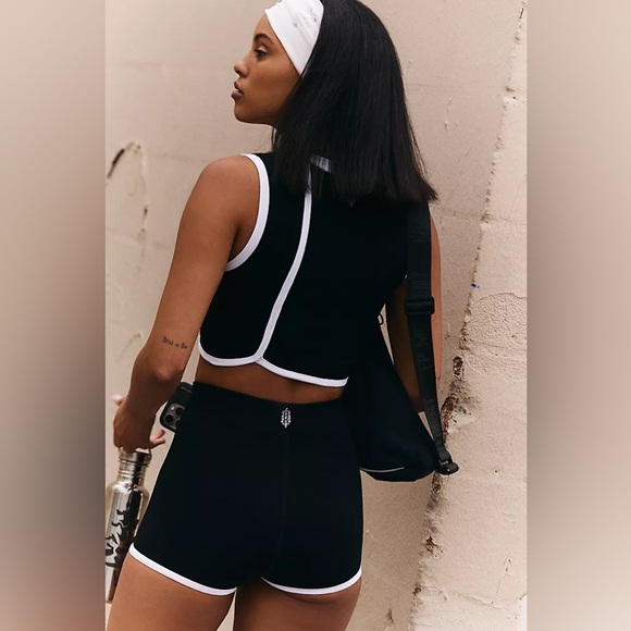 NEW! FREE PEOPLE MOVEMENT Parisienne Colorblock Set L/XL Black White Top Shorts - Picture 10 of 17